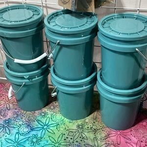Teal mystery bucket